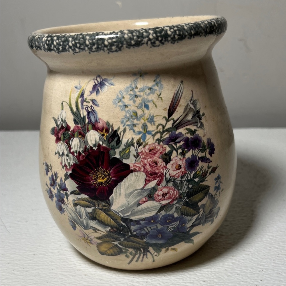Vintage Casy Pottery Crock/Vase Floral Hand Turned